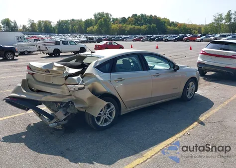 2018 Ford Fusion Hybrid S z USA, uszkodzony, nr VIN 3FA6P0UU6JR278833